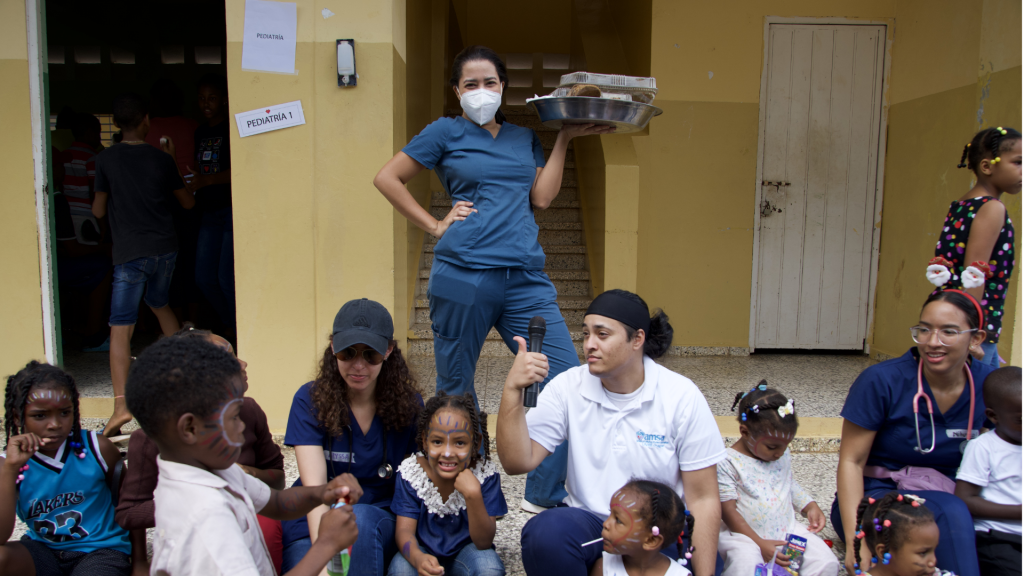 Photograph 3 from the One Smile AMSA medical mission support mission archive